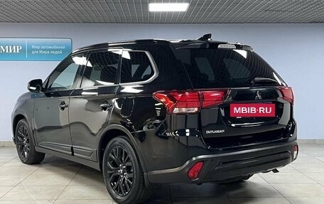 Mitsubishi Outlander III рестайлинг 3, 2021 год, 2 618 000 рублей, 7 фотография