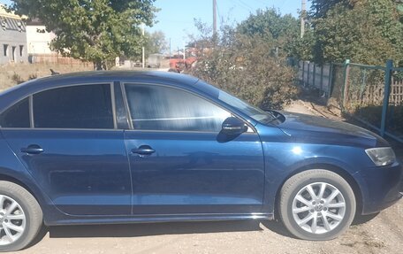 Volkswagen Jetta VI, 2012 год, 1 380 000 рублей, 2 фотография