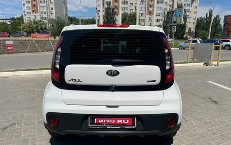 KIA Soul II рестайлинг, 2017 год, 1 680 000 рублей, 6 фотография