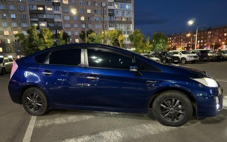 Toyota Prius, 2009 год, 965 000 рублей, 8 фотография