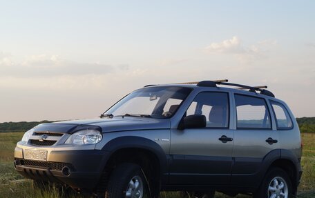 Chevrolet Niva I рестайлинг, 2014 год, 650 000 рублей, 4 фотография