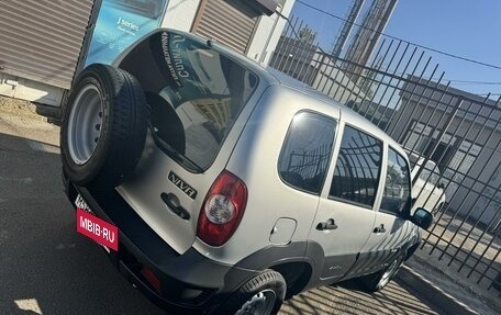 Chevrolet Niva I рестайлинг, 2012 год, 590 000 рублей, 4 фотография