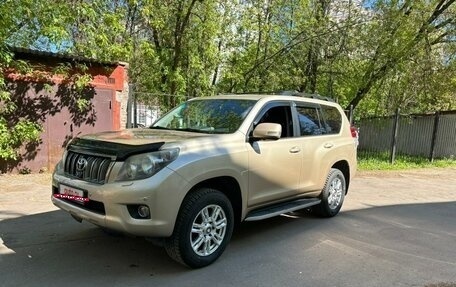 Toyota Land Cruiser Prado 150 рестайлинг 2, 2010 год, 2 600 000 рублей, 6 фотография