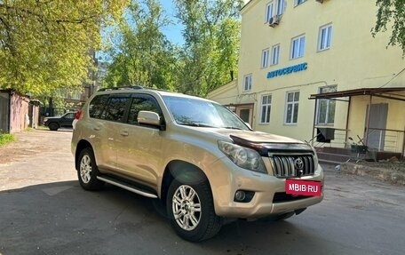 Toyota Land Cruiser Prado 150 рестайлинг 2, 2010 год, 2 600 000 рублей, 7 фотография