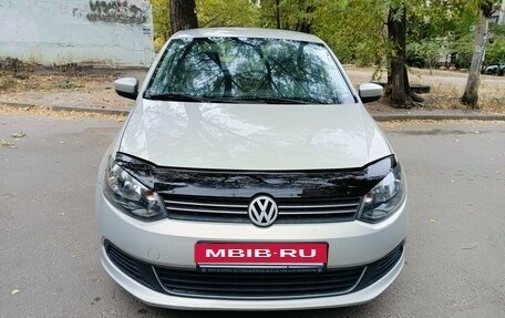 Volkswagen Polo VI (EU Market), 2012 год, 585 000 рублей, 2 фотография