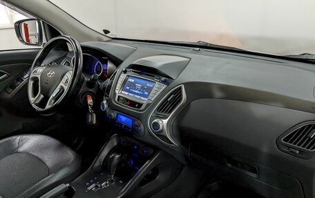 Hyundai ix35 I рестайлинг, 2013 год, 1 650 000 рублей, 25 фотография