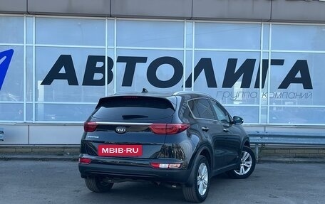 KIA Sportage IV рестайлинг, 2017 год, 2 162 000 рублей, 2 фотография