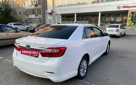 Toyota Camry, 2014 год, 1 950 000 рублей, 6 фотография