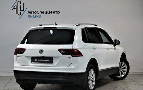 Volkswagen Tiguan II, 2017 год, 2 099 807 рублей, 2 фотография