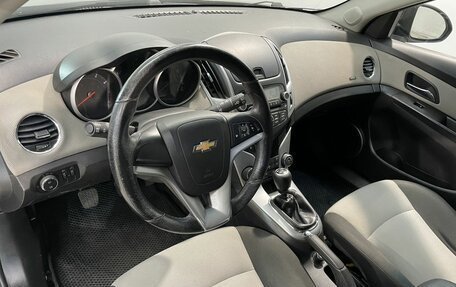 Chevrolet Cruze II, 2013 год, 849 800 рублей, 8 фотография