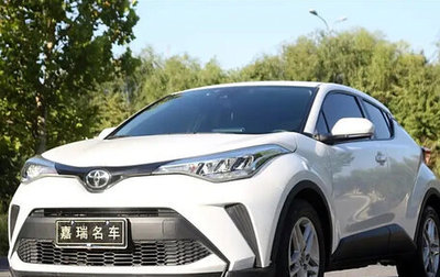 Toyota C-HR I рестайлинг, 2022 год, 3 100 000 рублей, 1 фотография