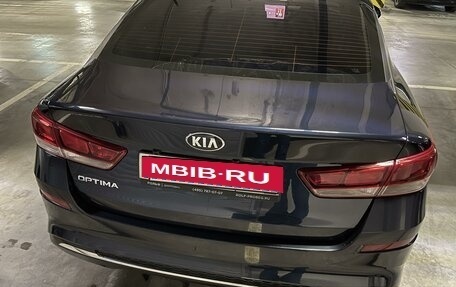 KIA Optima IV, 2018 год, 2 020 000 рублей, 8 фотография