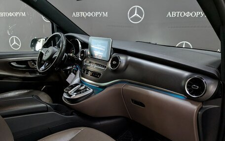 Mercedes-Benz V-Класс, 2019 год, 5 900 000 рублей, 15 фотография