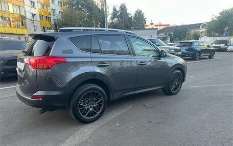 Toyota RAV4, 2015 год, 2 400 000 рублей, 6 фотография