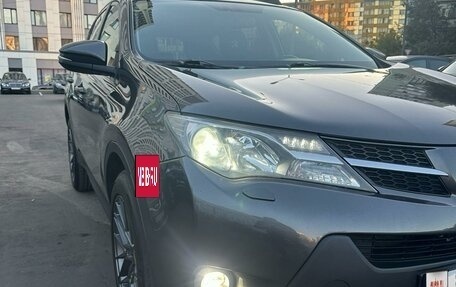 Toyota RAV4, 2015 год, 2 400 000 рублей, 16 фотография