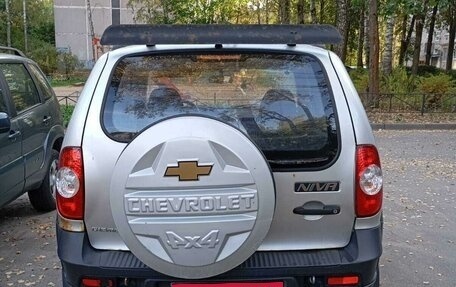 Chevrolet Niva I рестайлинг, 2011 год, 450 000 рублей, 8 фотография