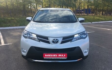 Toyota RAV4, 2015 год, 2 фотография