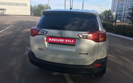 Toyota RAV4, 2015 год, 7 фотография