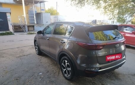 KIA Sportage IV рестайлинг, 2019 год, 2 050 000 рублей, 6 фотография