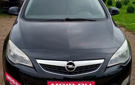 Opel Astra J, 2011 год, 630 000 рублей, 8 фотография