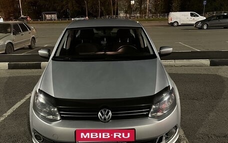 Volkswagen Polo VI (EU Market), 2014 год, 650 000 рублей, 2 фотография