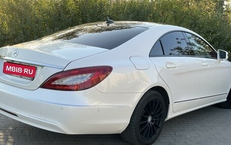 Mercedes-Benz CLS, 2015 год, 3 290 000 рублей, 6 фотография