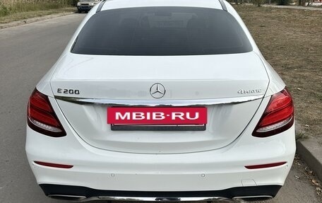 Mercedes-Benz E-Класс, 2020 год, 4 000 000 рублей, 15 фотография