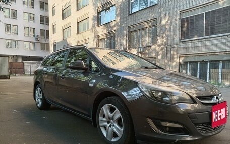 Opel Astra J, 2013 год, 1 130 000 рублей, 3 фотография