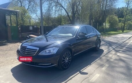 Mercedes-Benz S-Класс, 2010 год, 1 400 000 рублей, 4 фотография