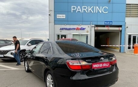 Toyota Camry, 2015 год, 1 950 000 рублей, 2 фотография