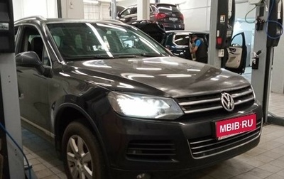 Volkswagen Touareg III, 2011 год, 1 750 000 рублей, 1 фотография