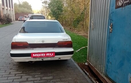 Nissan Laurel VIII, 1989 год, 330 000 рублей, 2 фотография