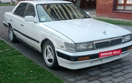 Nissan Laurel VIII, 1989 год, 330 000 рублей, 4 фотография