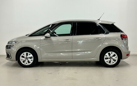 Citroen C4 Picasso II рестайлинг, 2018 год, 1 995 000 рублей, 4 фотография