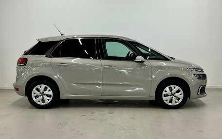 Citroen C4 Picasso II рестайлинг, 2018 год, 1 995 000 рублей, 6 фотография