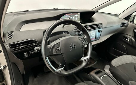 Citroen C4 Picasso II рестайлинг, 2018 год, 1 995 000 рублей, 14 фотография