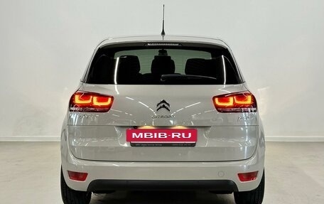 Citroen C4 Picasso II рестайлинг, 2018 год, 1 995 000 рублей, 10 фотография