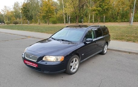 Volvo V70 III рестайлинг, 2005 год, 830 000 рублей, 3 фотография