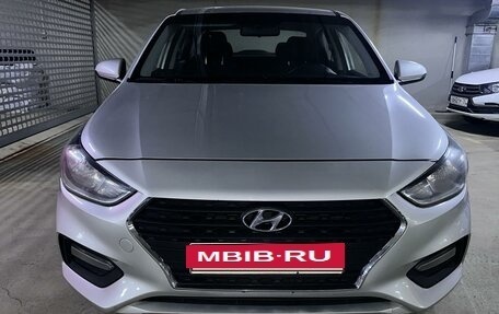 Hyundai Solaris II рестайлинг, 2019 год, 1 115 000 рублей, 2 фотография