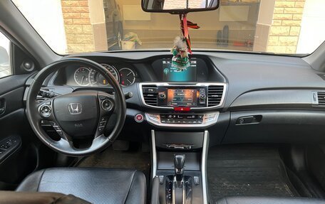 Honda Accord IX рестайлинг, 2013 год, 1 640 000 рублей, 5 фотография