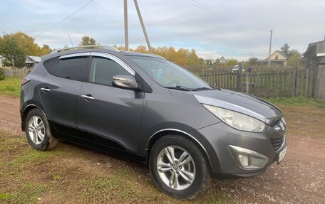 Hyundai Tucson III, 2010 год, 1 221 000 рублей, 3 фотография