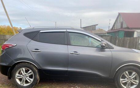 Hyundai Tucson III, 2010 год, 1 221 000 рублей, 4 фотография