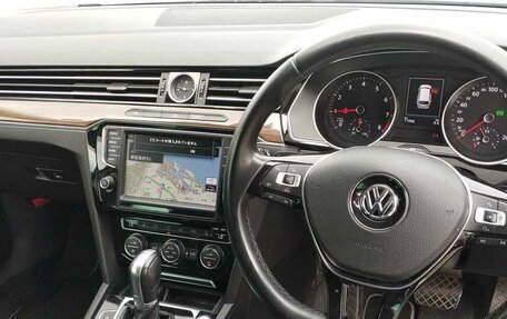 Volkswagen Passat B8 рестайлинг, 2015 год, 1 990 000 рублей, 9 фотография