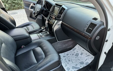 Toyota Land Cruiser 200, 2014 год, 5 650 000 рублей, 13 фотография