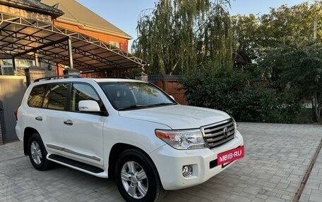 Toyota Land Cruiser 200, 2014 год, 5 650 000 рублей, 2 фотография