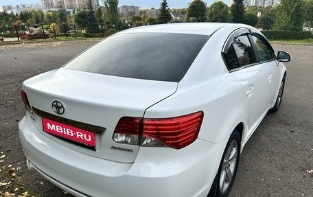 Toyota Avensis III рестайлинг, 2012 год, 1 355 000 рублей, 4 фотография