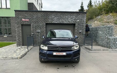 Volkswagen Touareg III, 2010 год, 1 850 000 рублей, 2 фотография