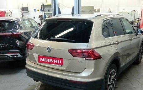 Volkswagen Tiguan II, 2018 год, 2 961 000 рублей, 3 фотография