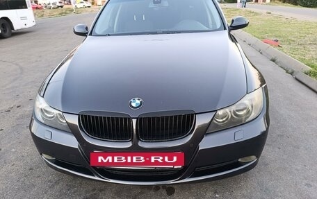 BMW 3 серия, 2005 год, 950 000 рублей, 17 фотография