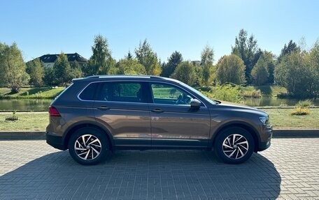 Volkswagen Tiguan II, 2018 год, 3 000 000 рублей, 5 фотография